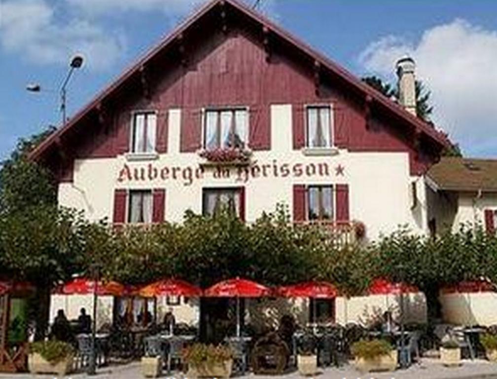 Auberge Du Herisson La Chaux-du-Dombief Exteriör bild